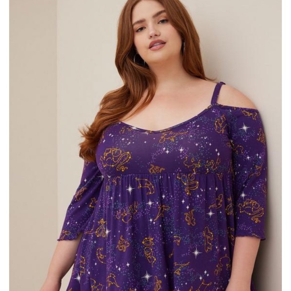 DISNEY HALLOWEEN COLD SHOULDER TOP - SUPER SOFT ALADDIN GALAXY NWOT